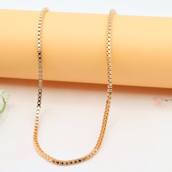 "Box Link Chain Rose Gold Necklace, Bold and Polished Finish, XPNL0187 - Picture 10 of 12